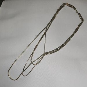 Elegant Gold Necklace